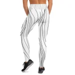 ViaFashion FlowFlex High-Waist Yoga Leggings – Sleek Monochrome Wave Design, Soft & Ultra-Stretch - Image 2